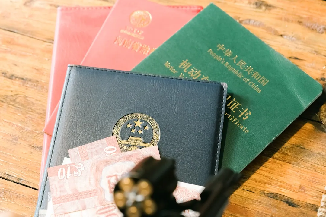 新媒体运营在广告传媒中的应用：抖音小红书平台内容分发策略解析